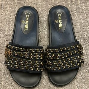 Chanel Interlocking Satin Navy and gold slides as 38